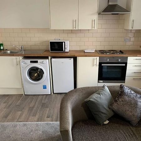 Fully Equipped Kitchen, Double Room نيث المظهر الخارجي الصورة