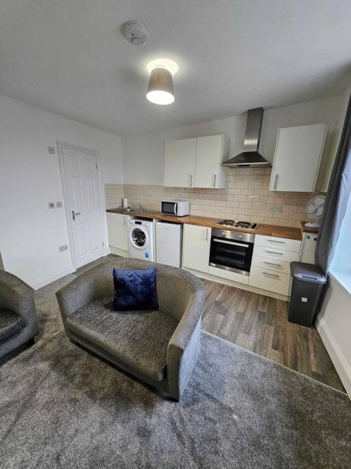 Fully Equipped Kitchen, Double Room نيث المظهر الخارجي الصورة
